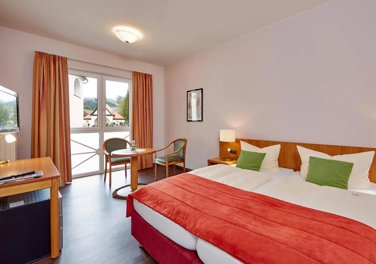 Zum Turm - Apartments Und Gaestezimmer Oberammergau