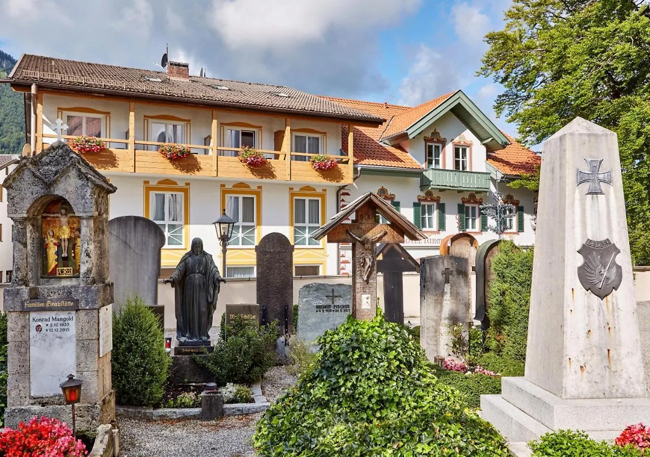 Zum Turm - Apartments Und Gaestezimmer Oberammergau